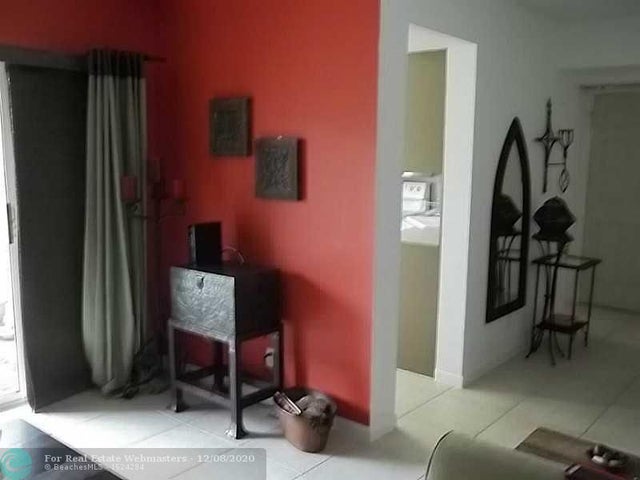 4 of 32 - 5910 Morningstar Cir 202, Delray Beach, FL