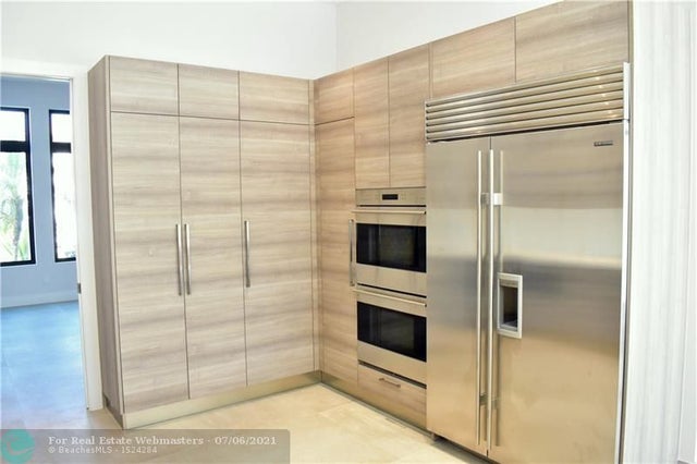 4 of 16 - 5704 Ashwood Cir, Hollywood, FL