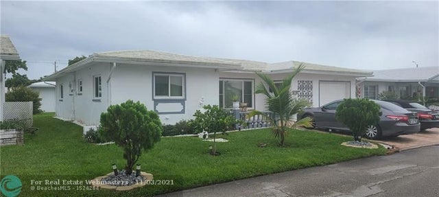 2 of 28 - 8208 Nw 57th Pl, Tamarac, FL