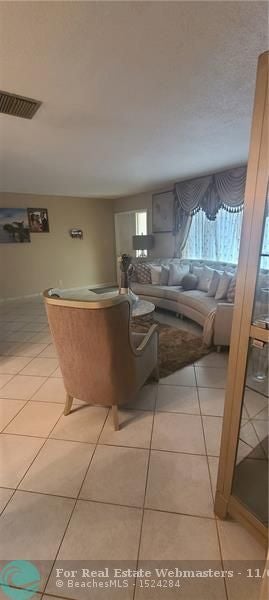 5 of 28 - 8208 Nw 57th Pl, Tamarac, FL