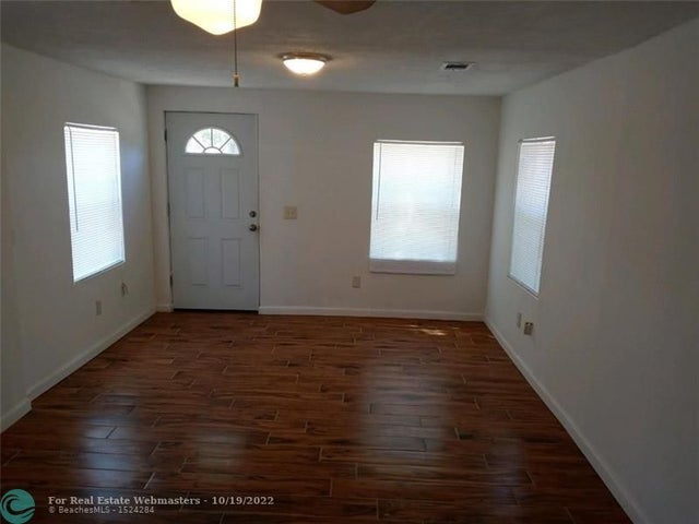 4 of 8 - 1628 Flower Avenue, Other City - In The State Of Florida, FL