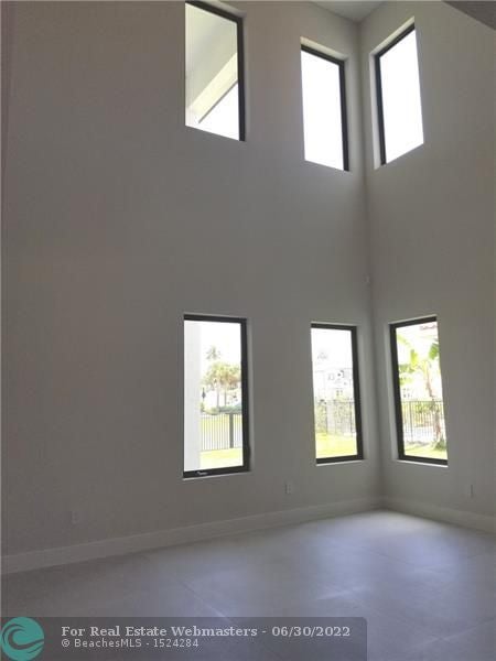 3 of 6 - 3515 Ashwood Cir, Hollywood, FL