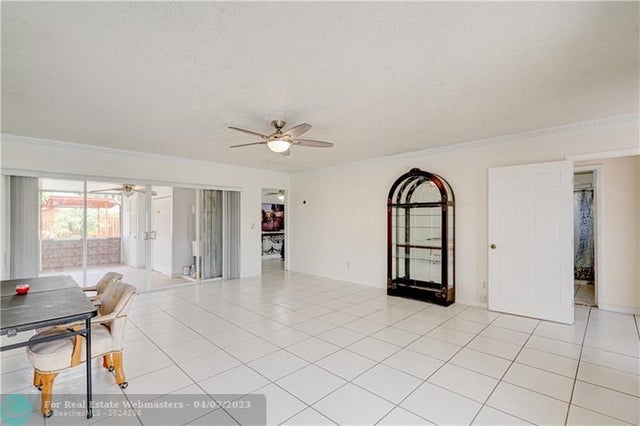 5 of 35 - 521 Sw 70th Ter, Pembroke Pines, FL