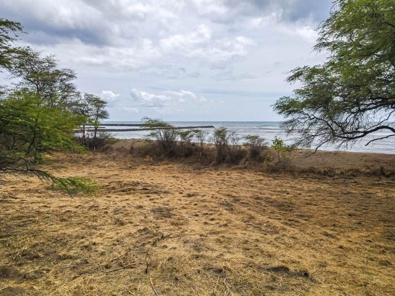 Kaumualii Hwy in HOKUAINA BEACH ESTATES MLS® 654862 For Sale