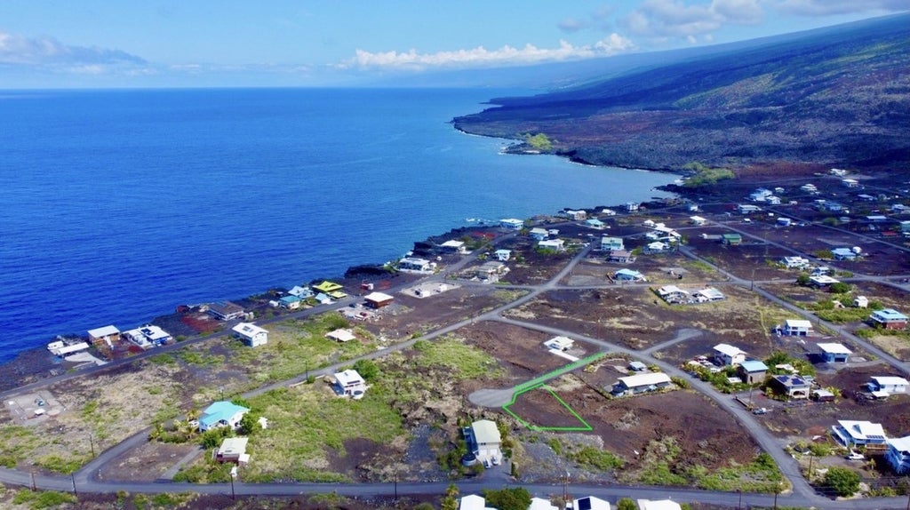 Ekolu Pl in MILOLII BEACH LOTS SUBDIVISION MLS® 701865 For Sale