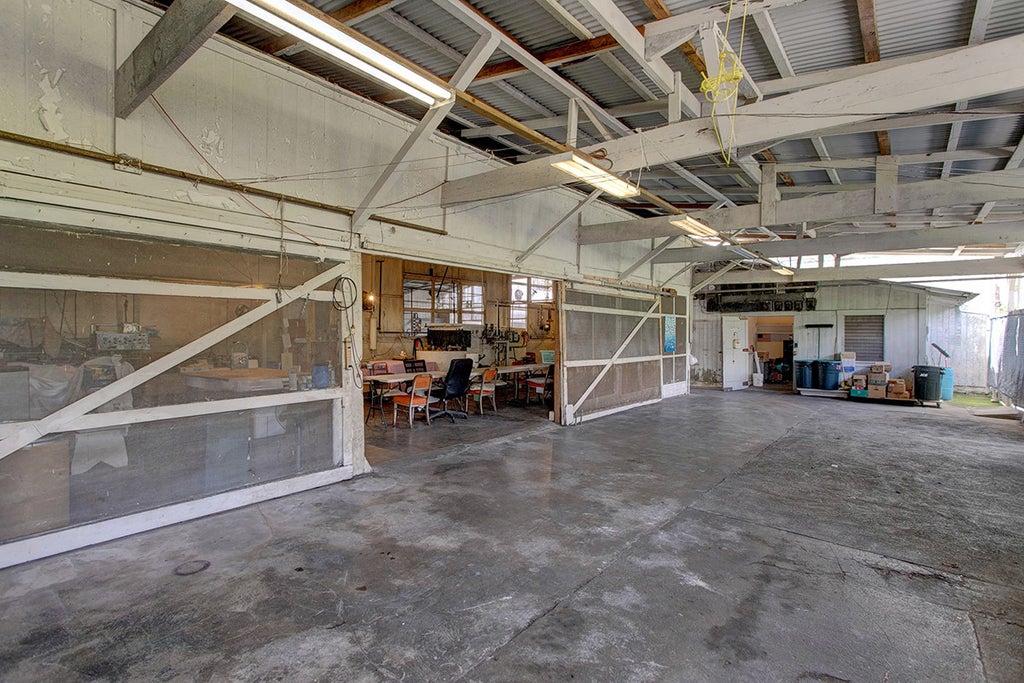 55 Omao St in PUUHONU TRACT MLS® 668345 For Sale 1,950,000 in South