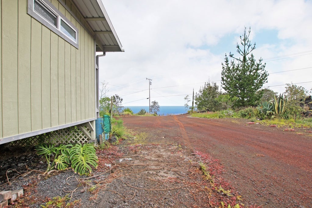 928958 King Kamehameha Blvd in HOVE MLS® 702797 For Sale 250,000 in