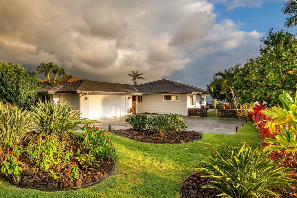 764326 Kinau St in KONA VISTAS SUBDIVISION MLS® 702970 For Sale