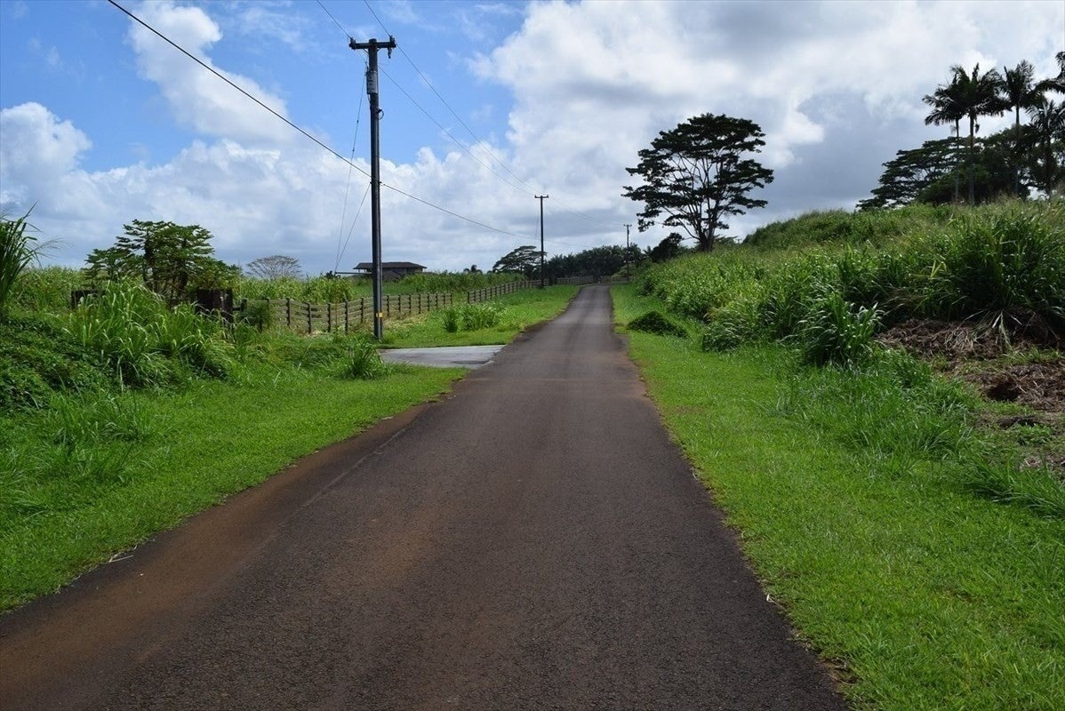 Call 8082982030 For Sale a Bed 0.00 Bath 95832 Square Foot Vacant