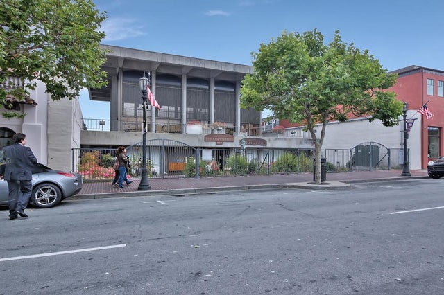 449 Alvarado St, MONTEREY