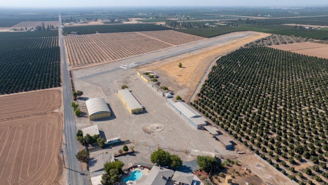 23500 Eckert Field Airport (1q1) Avenue 204, STRATHMORE