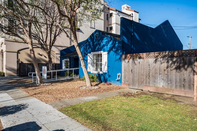 785 Walnut St, SAN CARLOS