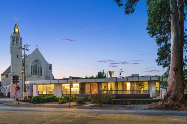 90 El Camino Real, BURLINGAME