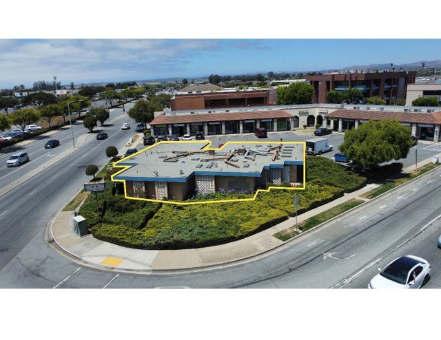 1850 N Main St, SALINAS