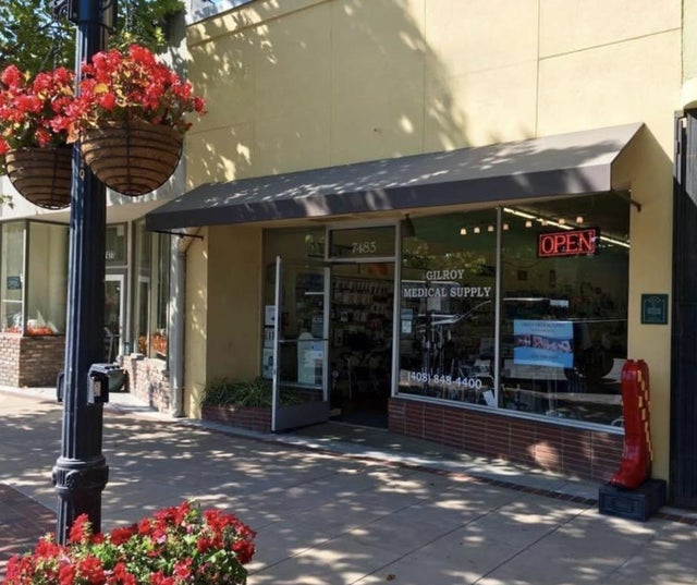 7483 Monterey St, GILROY