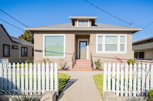 35 Maple St, SALINAS