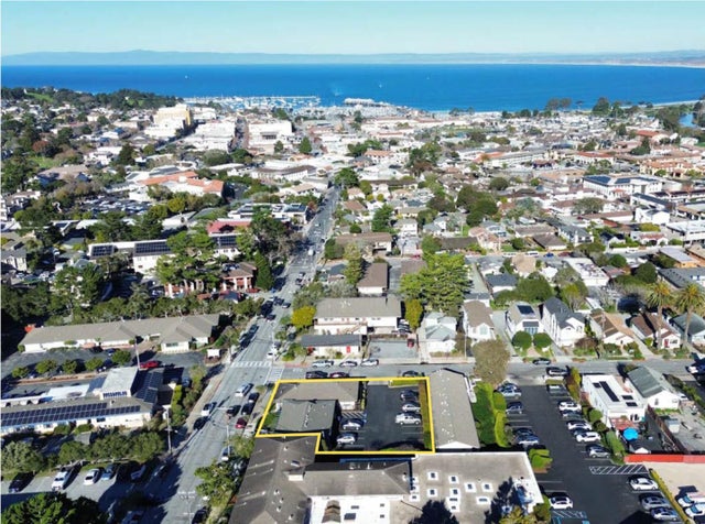 991-995 Cass St, MONTEREY