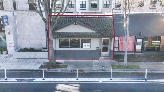 821 W El Camio Real, MOUNTAIN VIEW