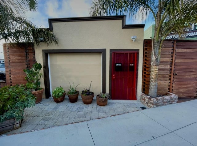 1637 Del Monte Blvd B, Seaside/Sand City