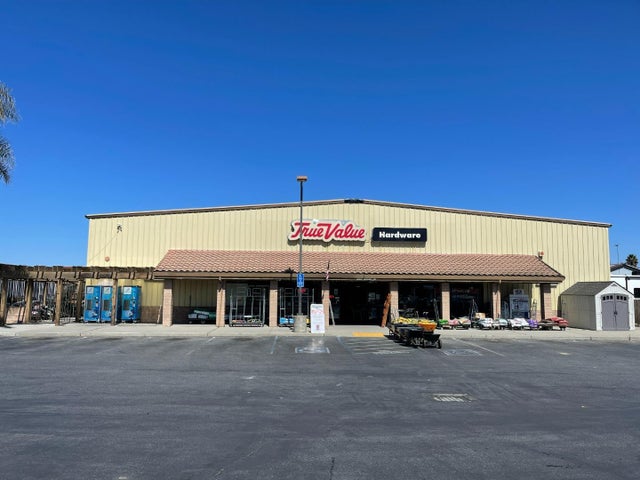 1260 Fourth St, HOLLISTER