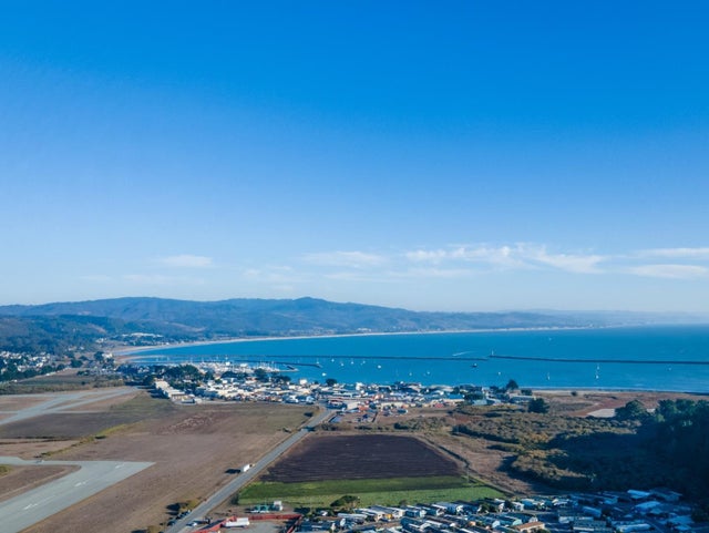 00 3 Airport St, MOSS BEACH