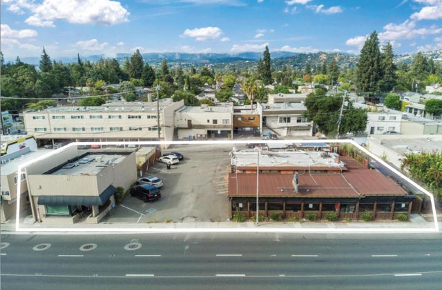 1748 El Camino Real, SAN CARLOS