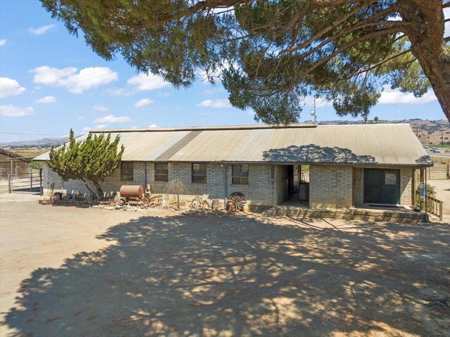 2675 Pacheco Pass Hwy, GILROY