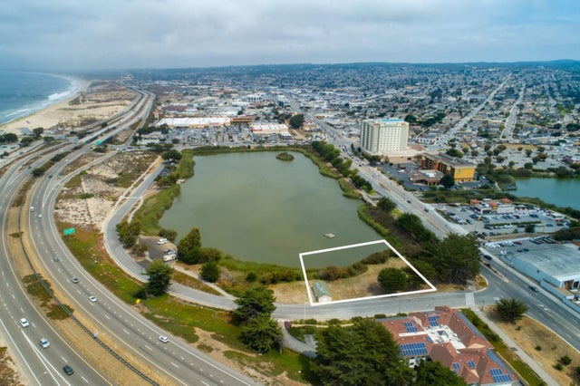 208 Roberts Ave, Seaside/Sand City