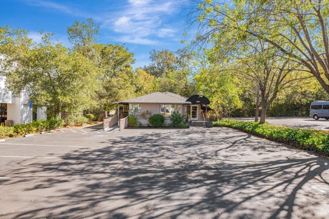 241 S San Antonio Rd, LOS ALTOS