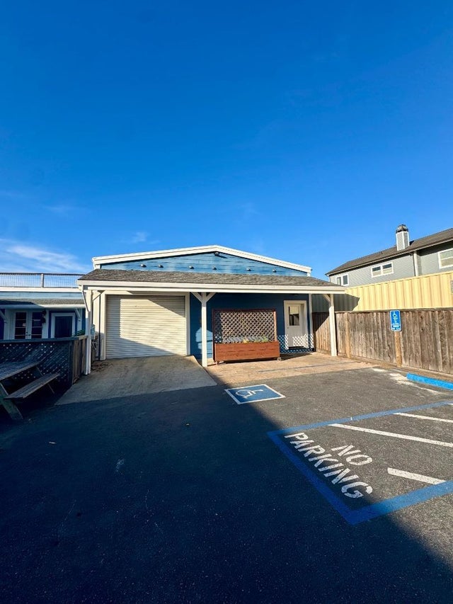 323 Princeton Ave, HALF MOON BAY