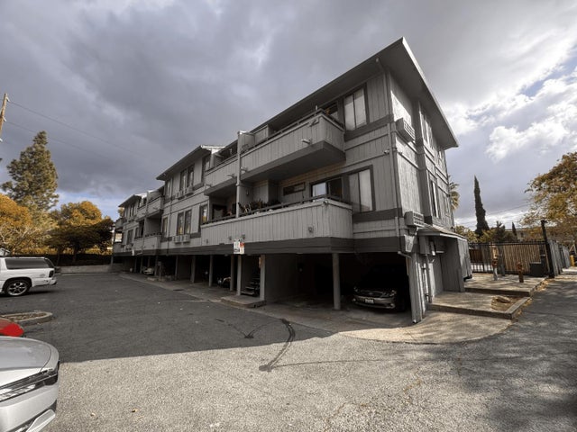 2065 Riley Ct, CONCORD