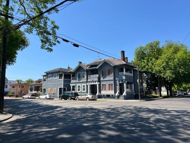 933 N Madison St, STOCKTON