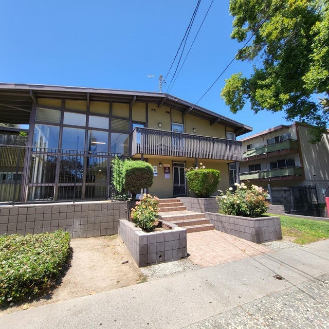 25 Newell Rd, EAST PALO ALTO