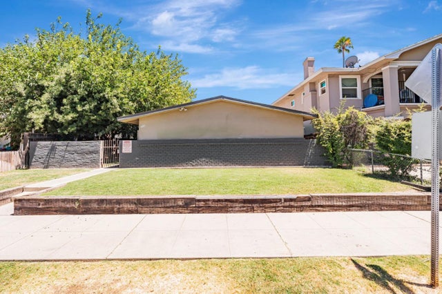 360 N Calaveras St, FRESNO