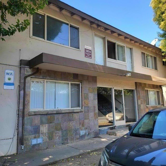 1854 W Bayshore Rd, EAST PALO ALTO