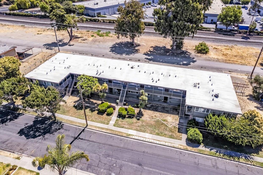 5366 Saint Mark Ave, NEWARK