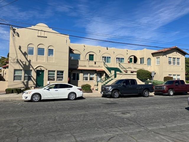 51 Maple St, SALINAS