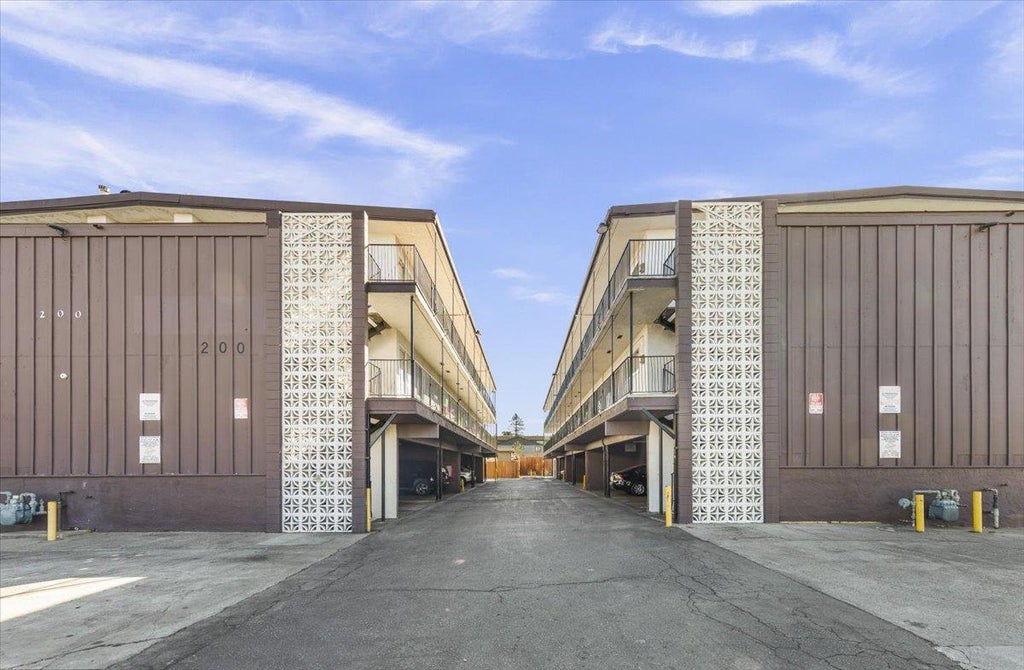 200 Dumbarton Ave, REDWOOD CITY