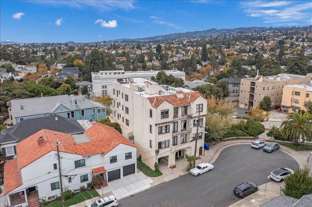 3719 Emerson St, OAKLAND