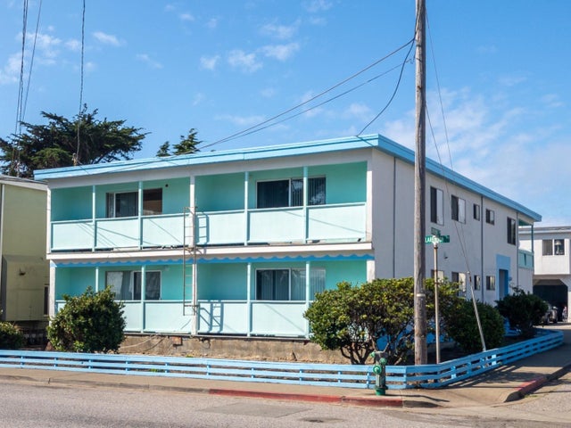 200 Lakeview Ave, PACIFICA