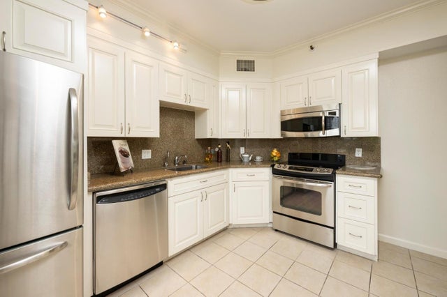 1 Baldwin Ave 517, SAN MATEO