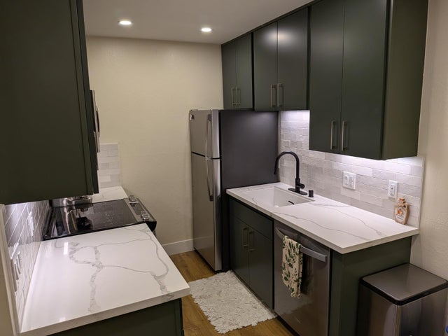 413 Piccadilly Pl 13, San Bruno