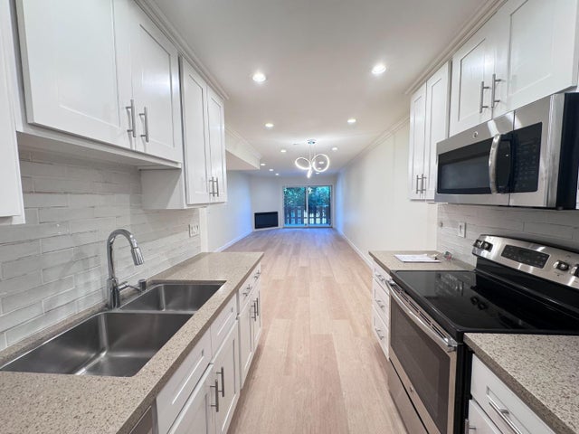 101 2nd St 5, Los Altos