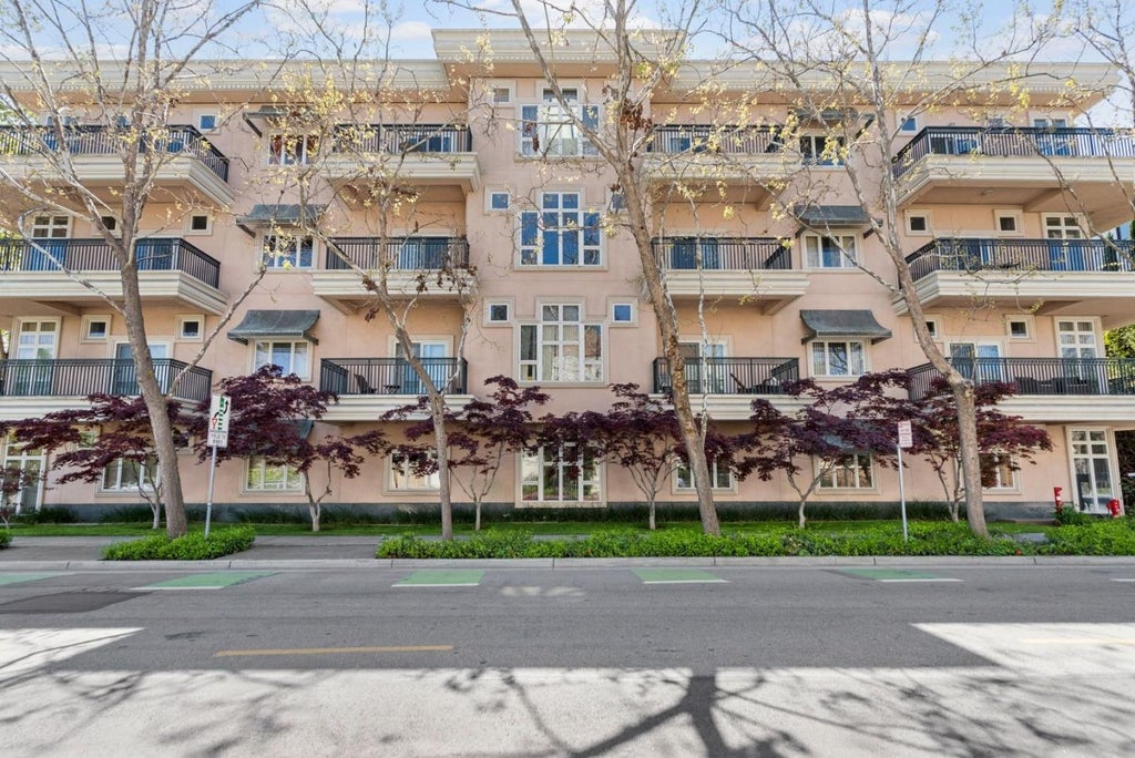 200 Sheridan Ave 307, PALO ALTO