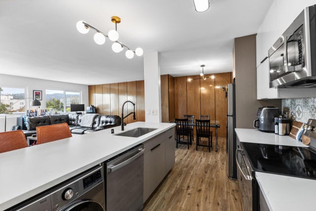 360 Vernon St 304, Oakland