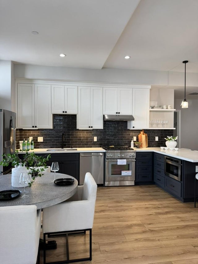 200 Sheridan Ave. 303, PALO ALTO