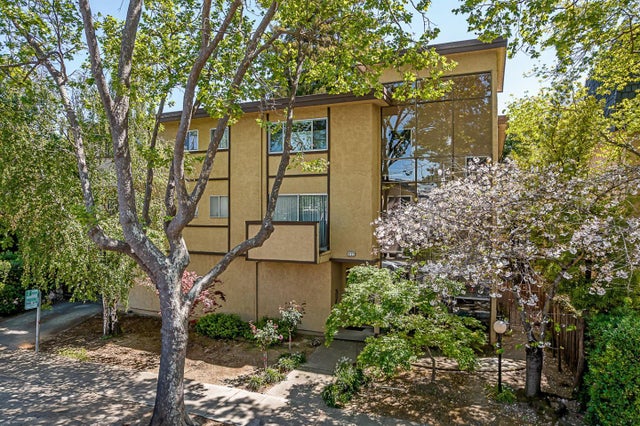 1121 Douglas Ave 201, BURLINGAME