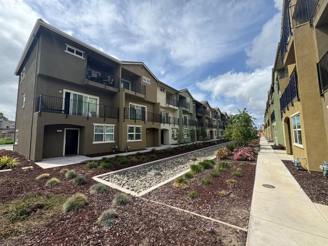 118 Bundeson Cir, HOLLISTER