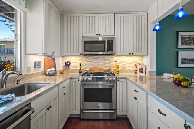 43 La Playa St, MONTEREY