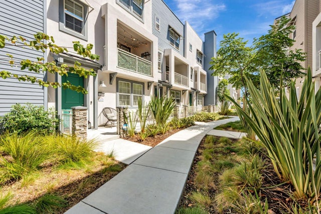 9355 Ocean Park Way, NEWARK